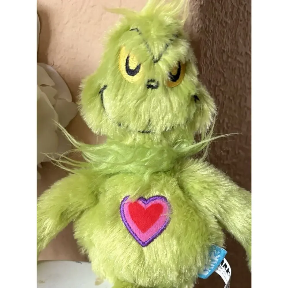 BarkBox Baby Grinch Plush Dog Toy BARK 2018 Dr Seuss Christmas Heart Rare